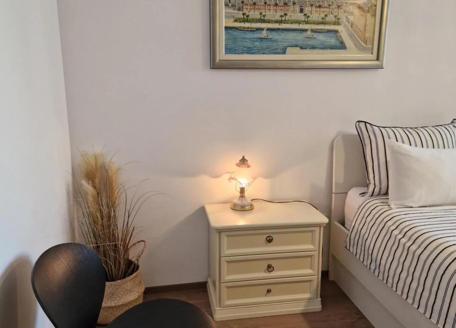 Marinaview City Center Apartment Split