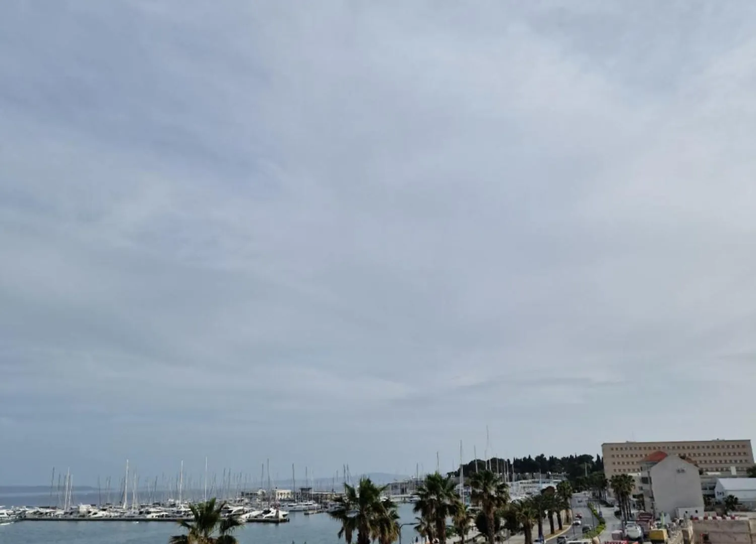 Marinaview City Center Apartment Split