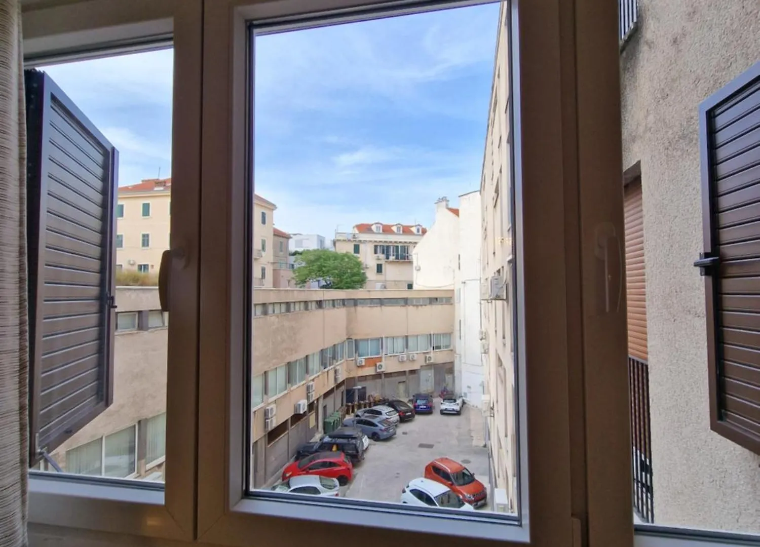 Marinaview City Center Apartment Split