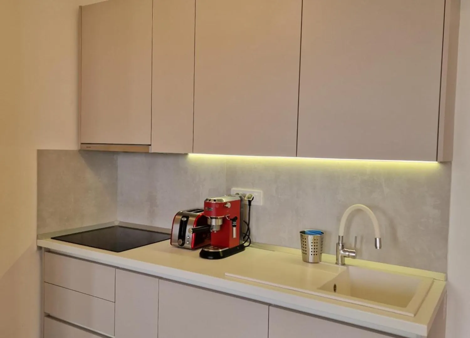 Marinaview City Center Apartment Split 0*,
