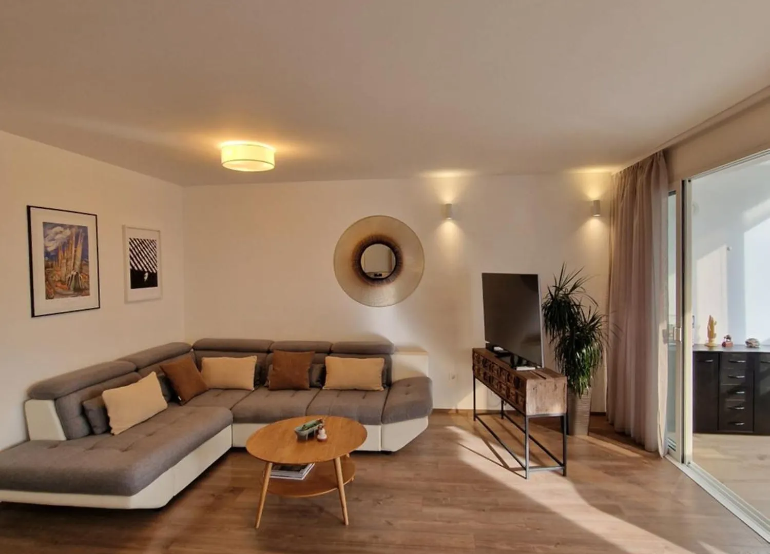 Marinaview City Center Apartment Split 0*,