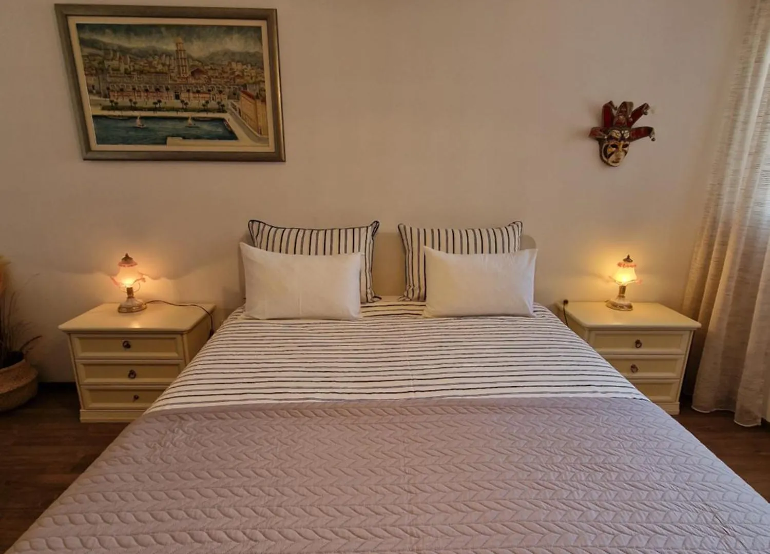 Marinaview City Center Apartment Split